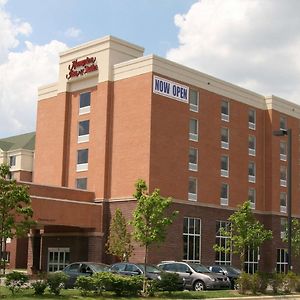 Hampton Inn & Suites Detroit/Airport Romulus